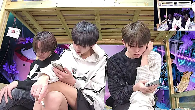 xiaohuangren01 live sex cam