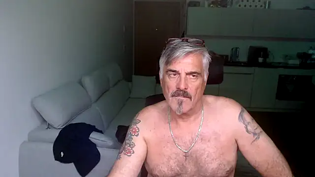 Budapest1958 live sex cam