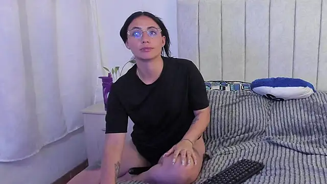 anny_roberts's cam snapshot