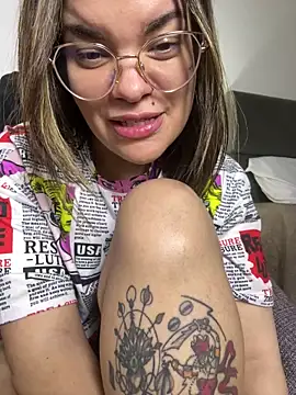 Zyrella live sex cam