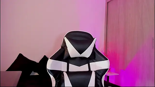 saray_mendozaa's cam snapshot