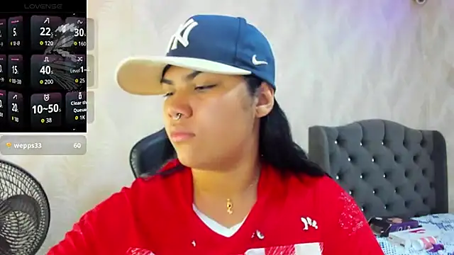 melany_rouse18's cam snapshot