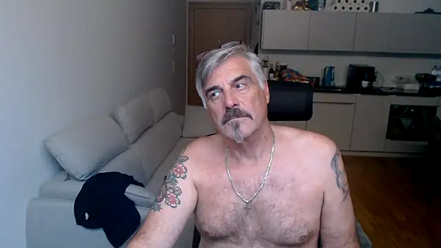 Budapest1958 live sex cam