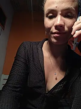 PocaHontas2026 live sex cam