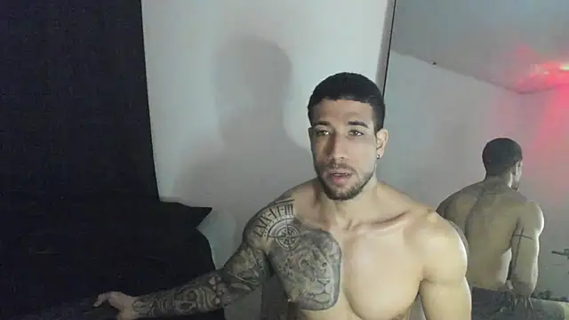 ThiagoLugo live sex cam
