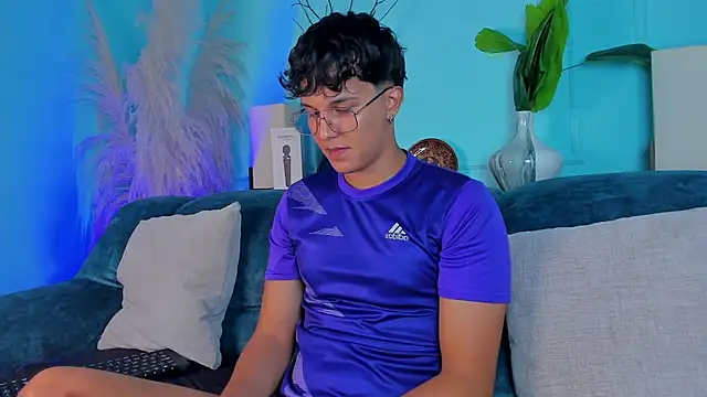 Leo_Savage_ live sex cam