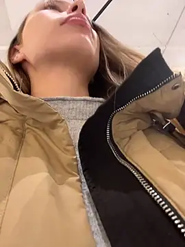 LeiaMood's cam snapshot