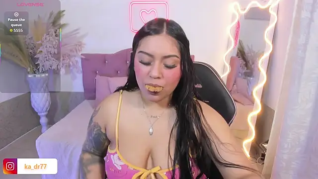 kendra_tay's cam snapshot