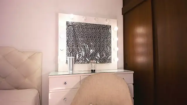 lina_quinn's cam snapshot