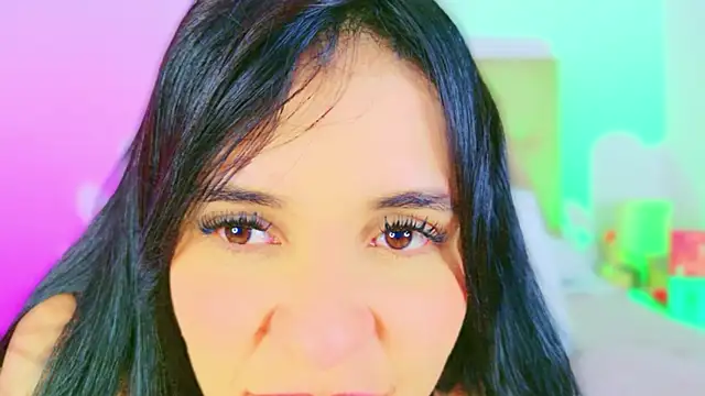 CharlootteEvans's cam snapshot