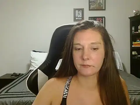 GeminiGoddess22's cam snapshot