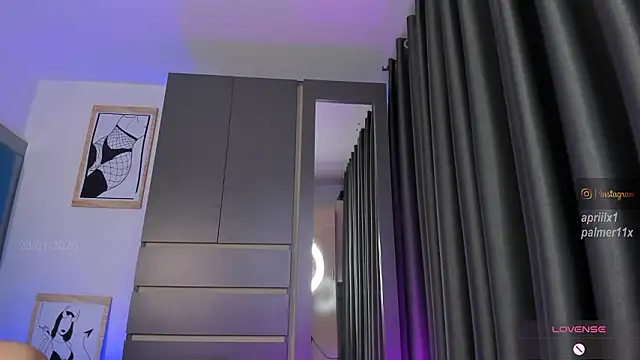 Aprilx1 live sex cam
