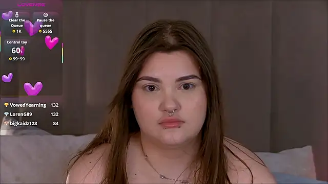 EmilyHyde's cam snapshot