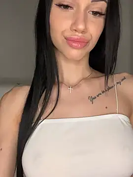 ilariea_girl live sex cam