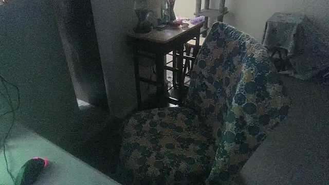 Ashlovescannabis's cam snapshot