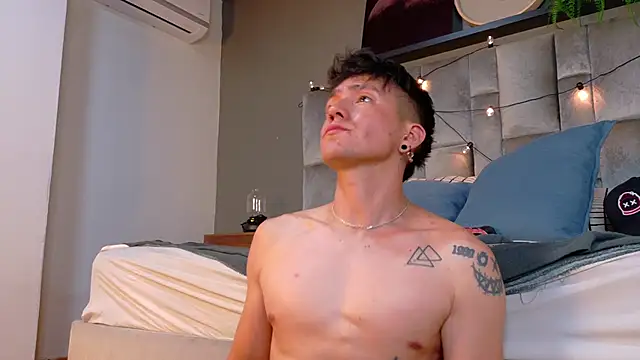 Carter_Noah_'s cam snapshot