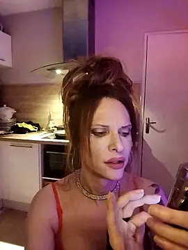 Luna_Kitanna live sex cam