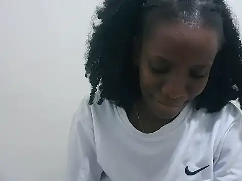 prettybeee's cam snapshot