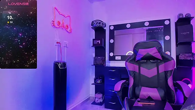 miss_kitty's cam snapshot