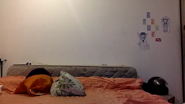 kendrafarq's cam snapshot