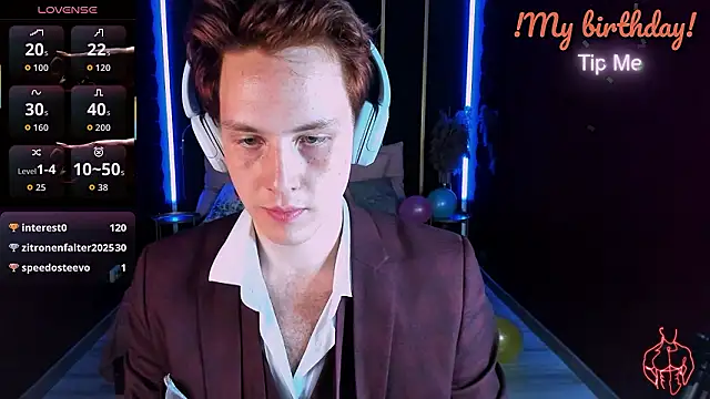 LeoMooree's cam snapshot