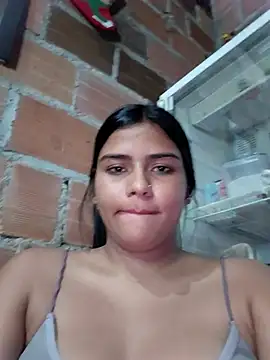 hot_cat19's cam snapshot