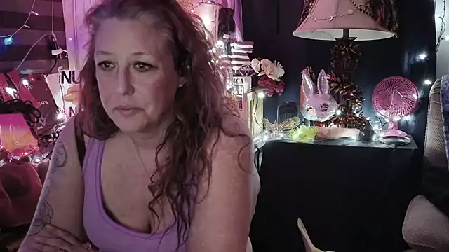 HotRedYeag's cam snapshot