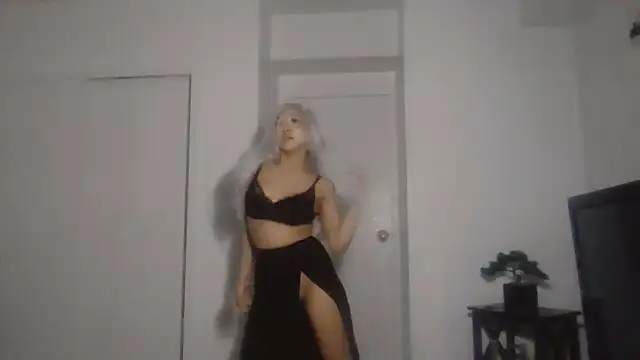 cryptokimgirl's cam snapshot