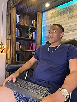 B_Wild's cam snapshot