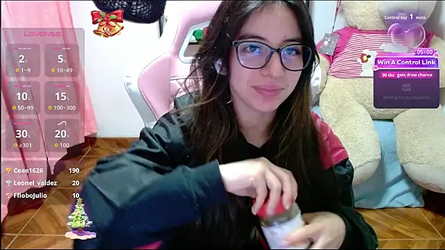 Maggie_Fox3's cam snapshot