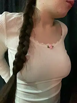 shrie_becerlyy0984's cam snapshot