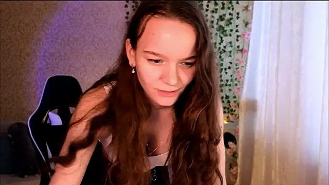 Pink__sun's cam snapshot