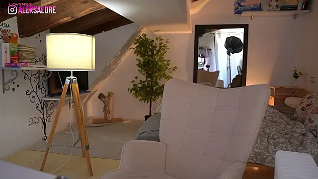 LexieLoree live sex cam