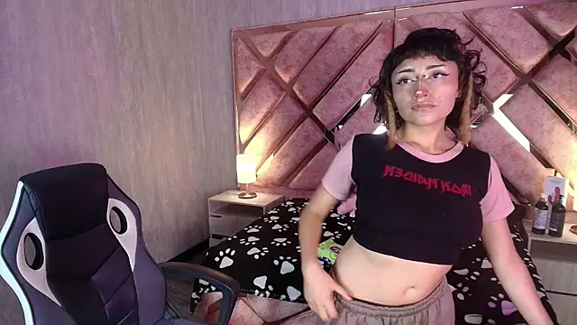 Babyyrasta666 live sex cam