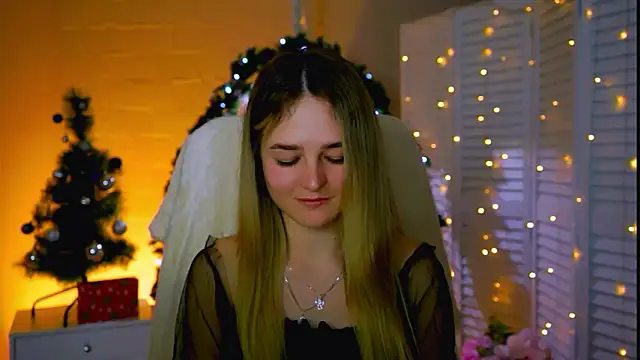 DeboraLarson's cam snapshot