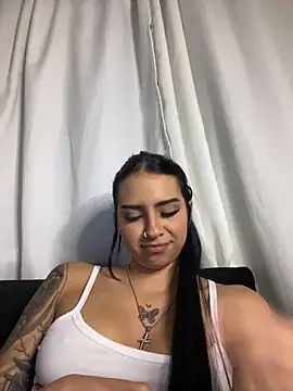 Hilary_pinkk live sex cam