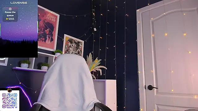 Ann_Perry's cam snapshot