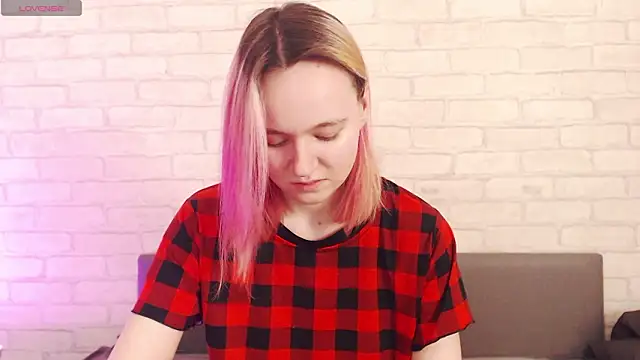 Ericha_Stone's cam snapshot