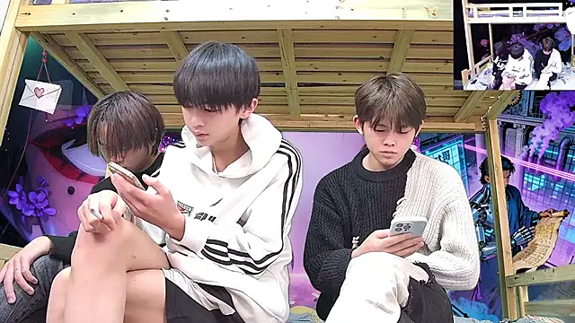 xiaohuangren01 live sex cam