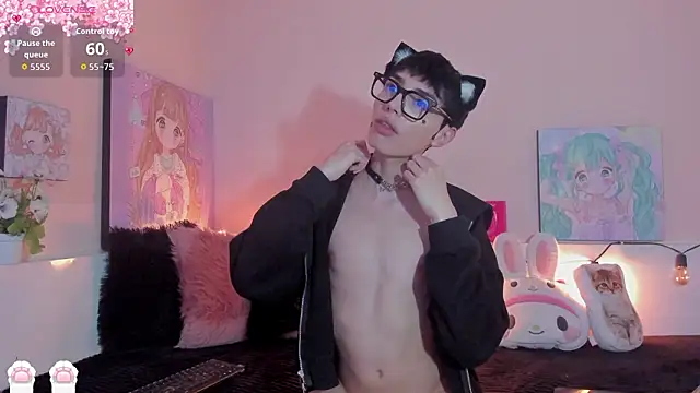 Strawberry_Kitty_ live sex cam
