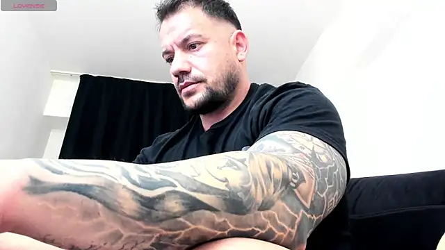 musclemonster31 live sex cam