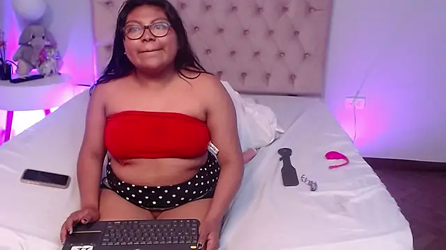 Kiri_Black_'s cam snapshot