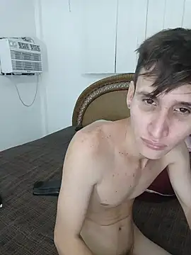 Milfvalesk live sex cam