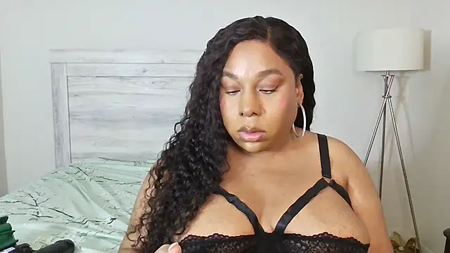 Carmen_Cream live sex cam