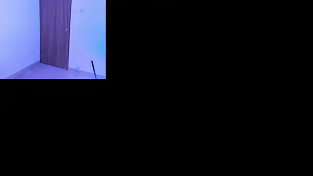 raven_blackk's cam snapshot