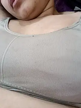 CuteSarikaLIVE's cam snapshot