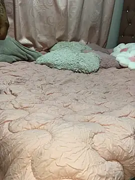 Rachellcooperrr's cam snapshot