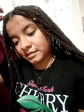 tina_tinitaa live sex cam