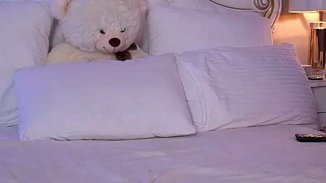 MeganStrain live sex cam