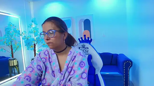 Amber__rouge's cam snapshot